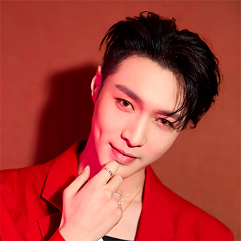 Biographie LAY