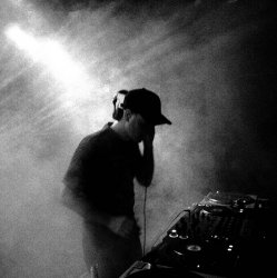Pochette Klute - Finger In The Hole