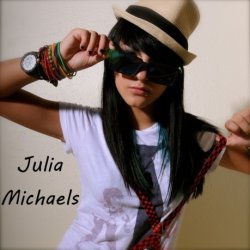 Pochette Julia Michaels - Born to Party