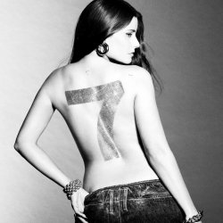 Pochette Nelly Furtado - Showstopper