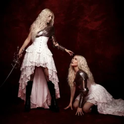 Pochette Ava Max - Out Of Your Mind